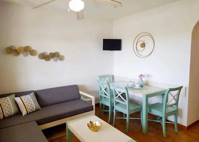 דירה Cheap & Chic En De 2